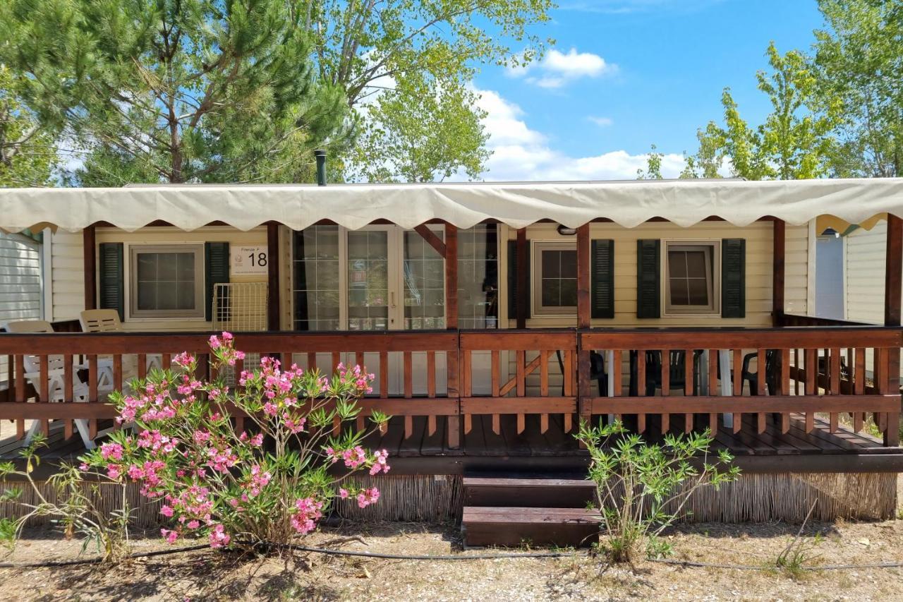 Chalet 4 Or 6 Persons Toscana Viareggio Camping Bosco Verde Italie Torre del Lago Puccini Exterior photo