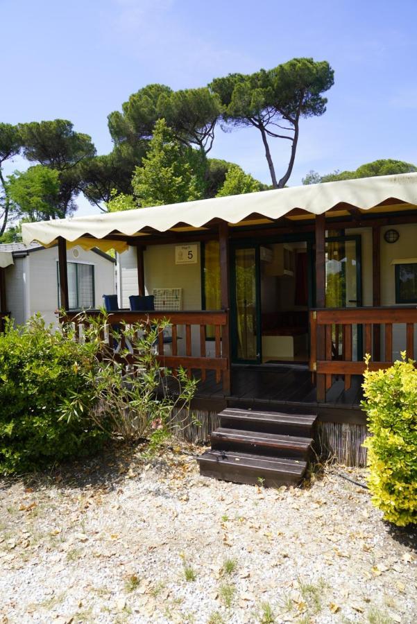 Chalet 4 Or 6 Persons Toscana Viareggio Camping Bosco Verde Italie Torre del Lago Puccini Exterior photo